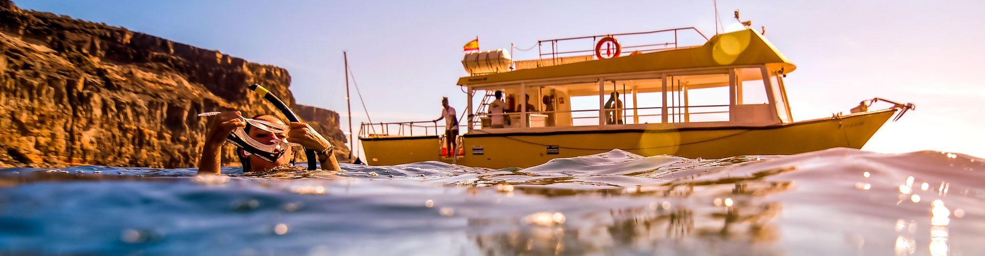 Yellow Boat Mogán